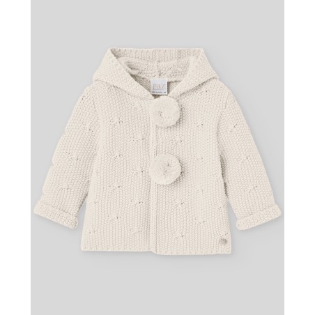 Chaquetón punto capucha y pompones arena de la marca española Paz Rodríguez