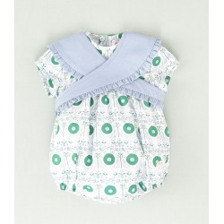 Pelele estampado bebe celeste y verde con adorno celeste con posibilidad de quitarlo  Colección primavera-verano 2025 de la marc