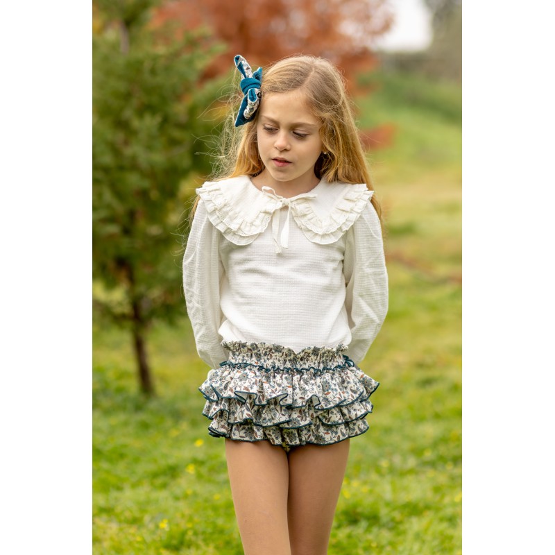 Blusa blanca puntilla Eva de la marca española Boetie