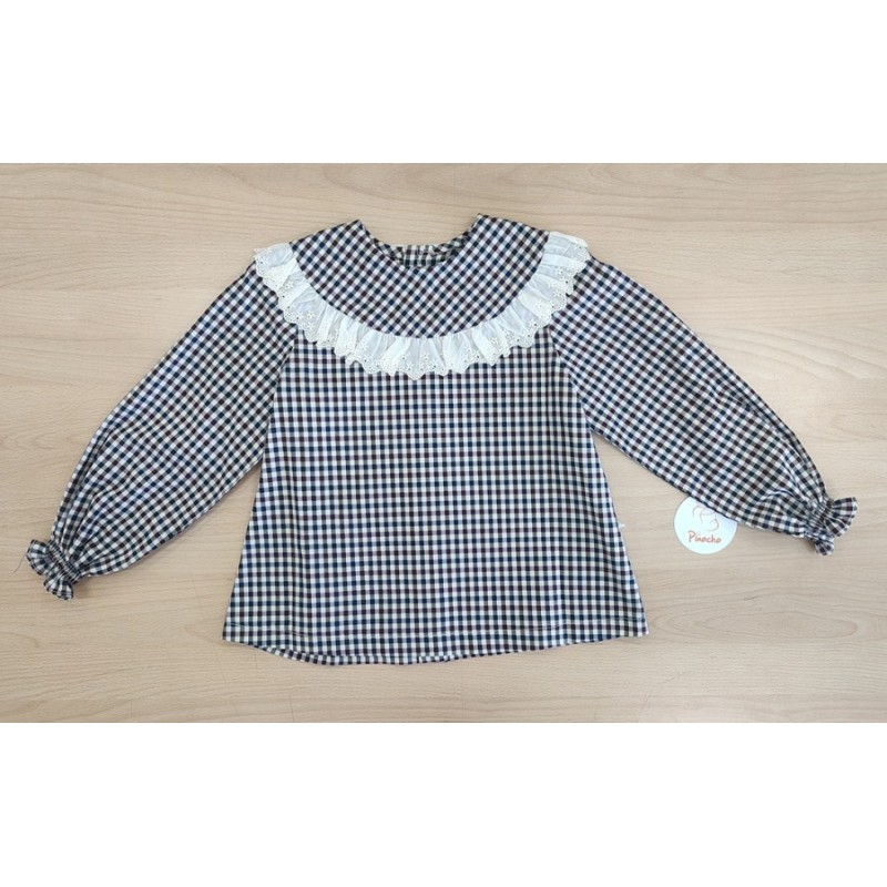 Camisa vichy azul y burdeos con cuello pinocho