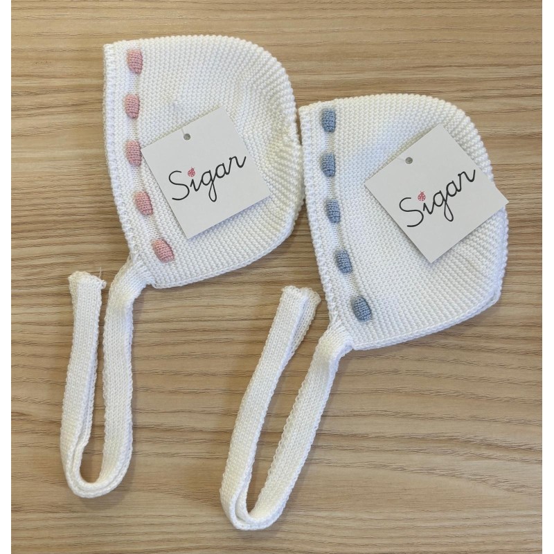 Capota punto bordada