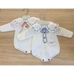 Pelele punto cuello bordado