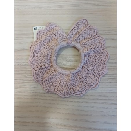 Cuello hilo rosa empolvado