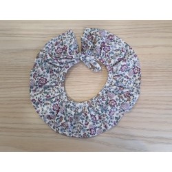 Cuello estampado flores