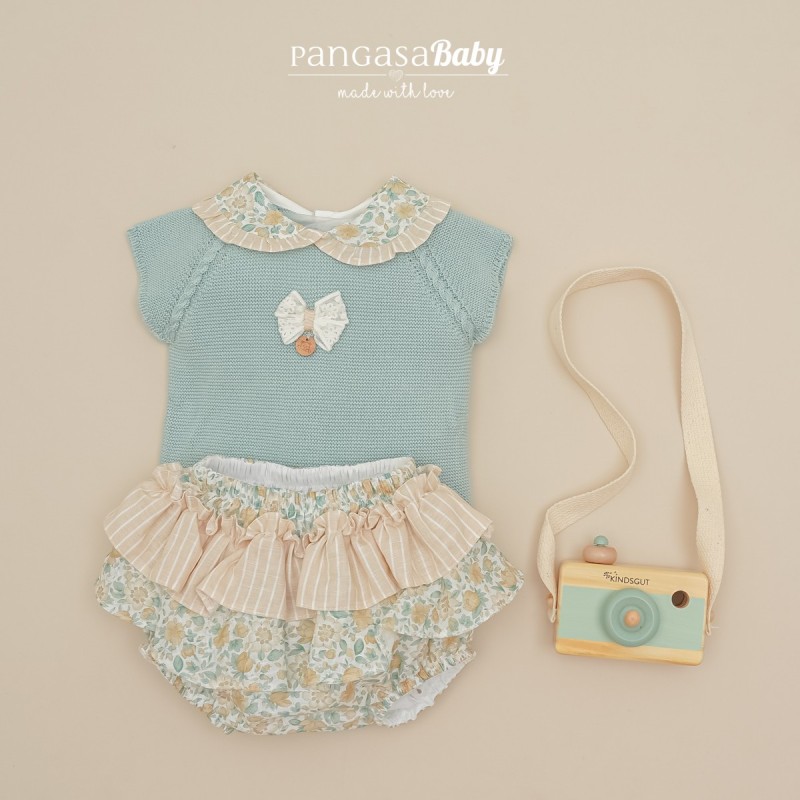 Conjunto con braguita verde empolvado flores Pangasa