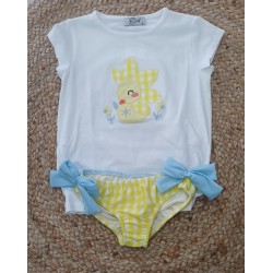 Conjunto camiseta y bañador niña patito girasol