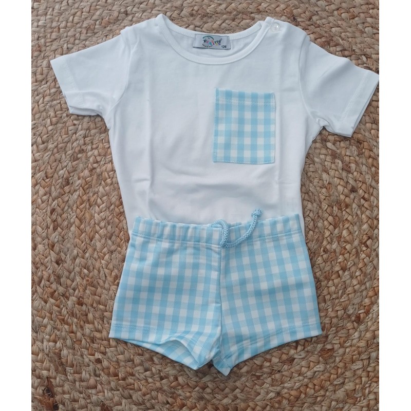 Conjunto camiseta y bañador niño vichy celeste y blanco