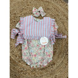 Pelele nata y fresa baberola lazo