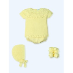 Conjunto cuatro piezas manga corta amarillo