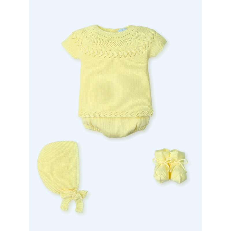 Conjunto cuatro piezas manga corta amarillo