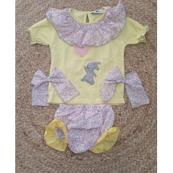 Conjunto niña conejo con globo