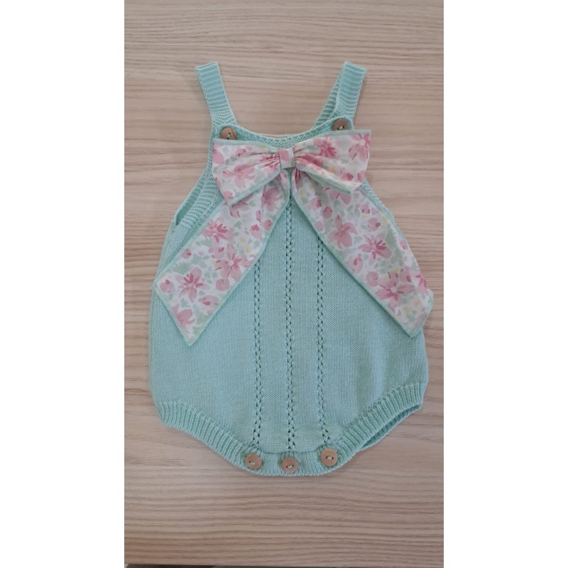 Pelele hilo verde agua con lazo flores