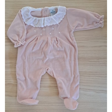 Pijama cuello familia perla maquillaje