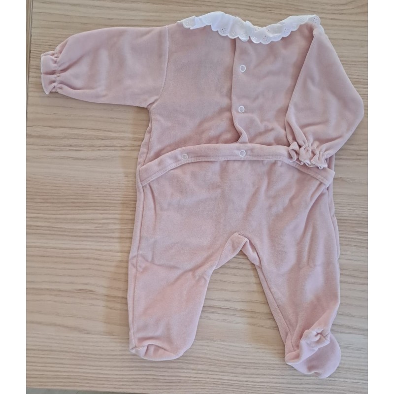 Pijama cuello familia perla maquillaje